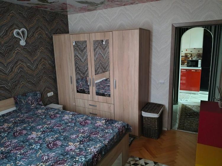 Apartament cu 2 camere decomandat, mobilat în Port
