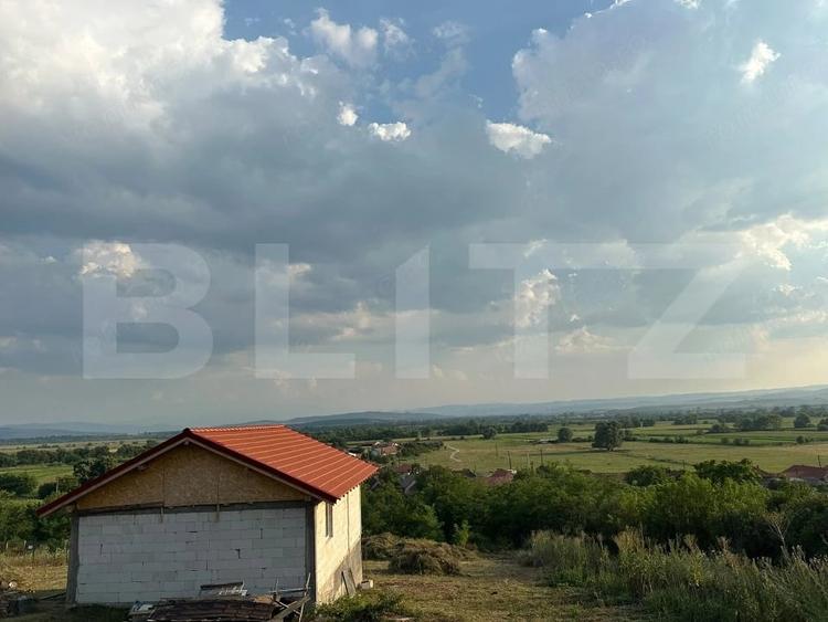 Casă cu Teren 1400 Mp în Chimindia