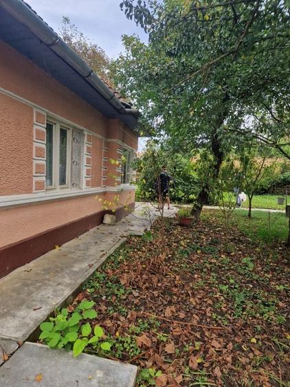 Casă cu 3 camere în Mărășești