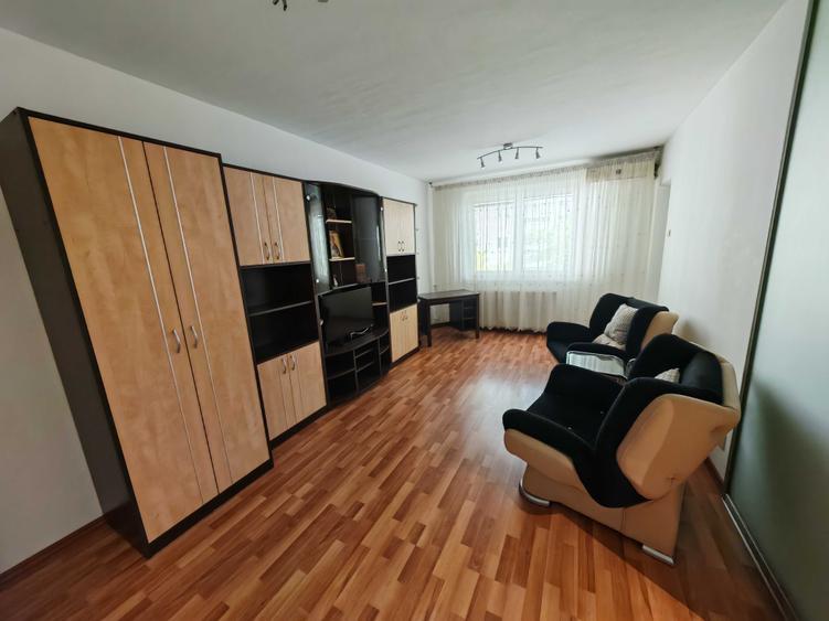 Apartament cu 2 camere decomandat în Dristor