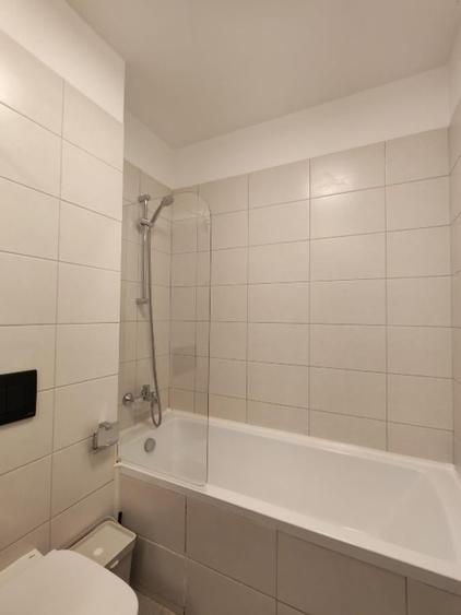 Apartament cu 2 camere decomandat în Aviației