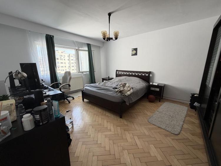 Apartament cu 4 camere semidecomandat, mobilat în Mărăști