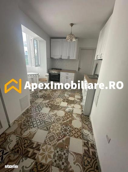 Apartament cu 3 camere semidecomandat în Ultracentral