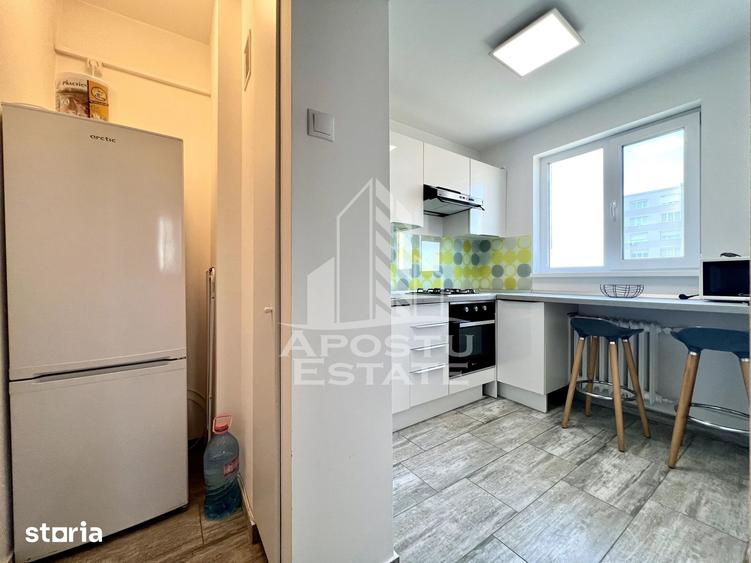 Apartament cu 2 camere, mobilat în Punctele Cardinale