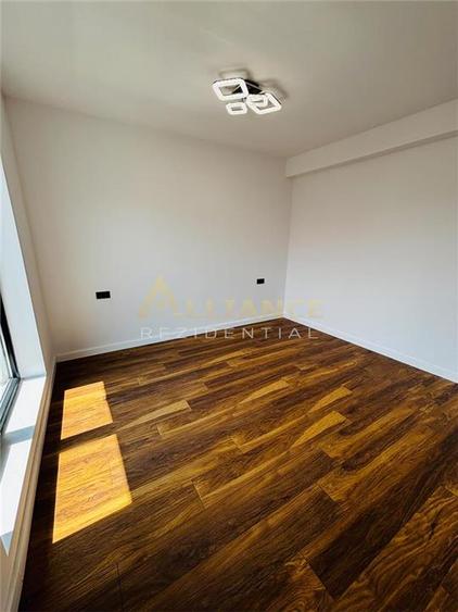 Casă individuală cu 4 camere cu Teren 300 Mp în Berceni