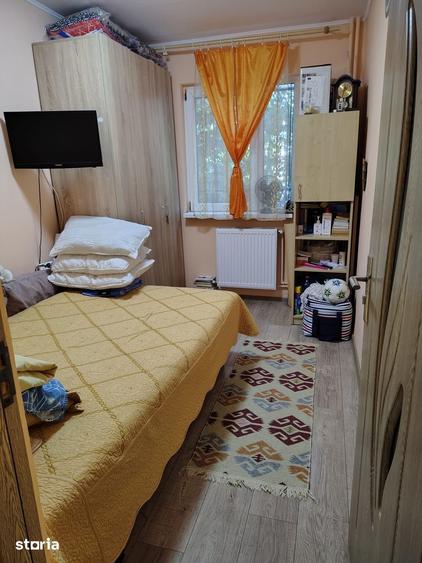 Apartament cu 3 camere semidecomandat în Zona Industrială