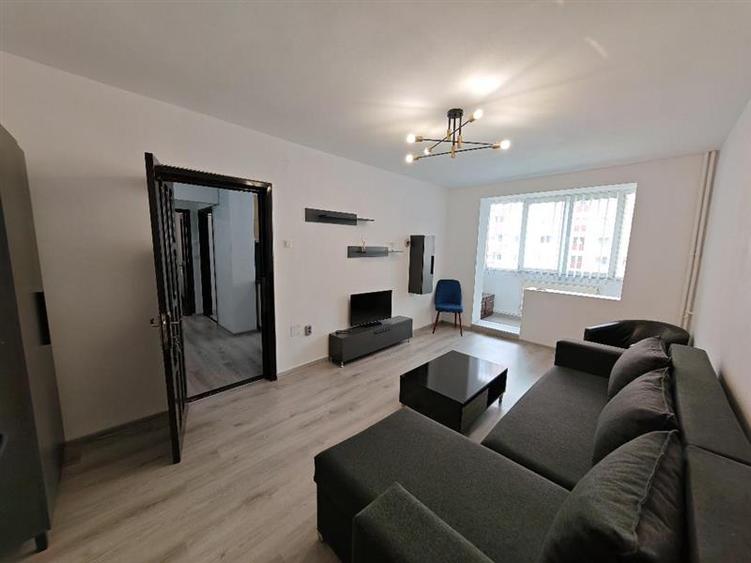 Apartament cu 2 camere decomandat, mobilat în Vlahuță