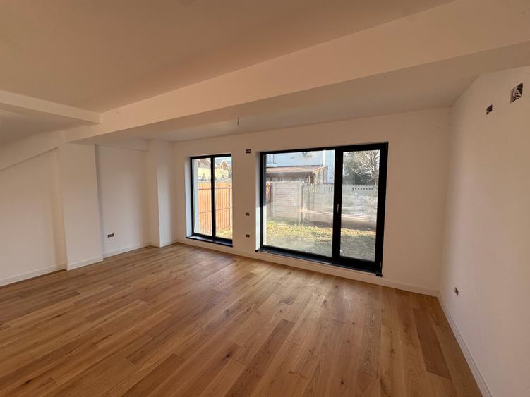 Duplex cu 5 camere cu Canalizare în Bucureștii Noi