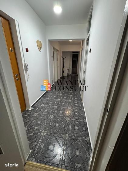 Apartament cu 3 camere decomandat în Militari