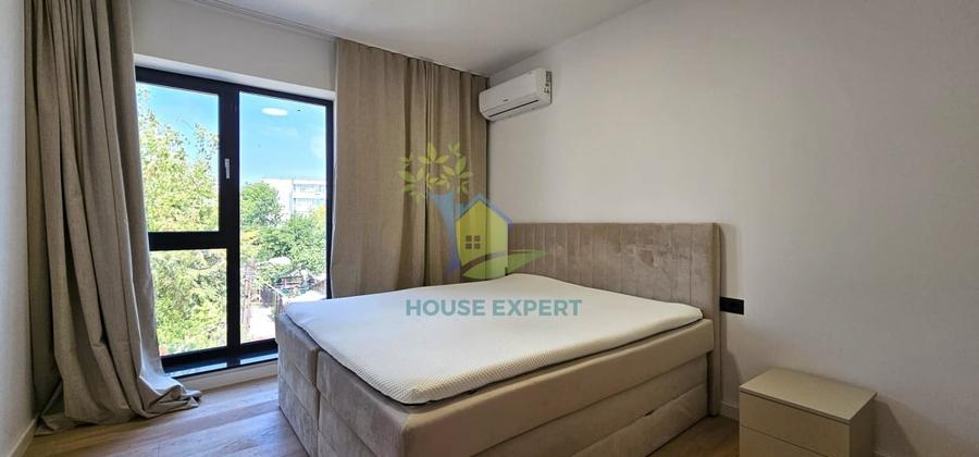 Apartament cu 3 camere semidecomandat în Aviației
