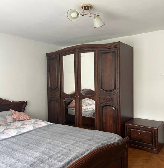 Apartament cu 2 camere decomandat în Zorilor