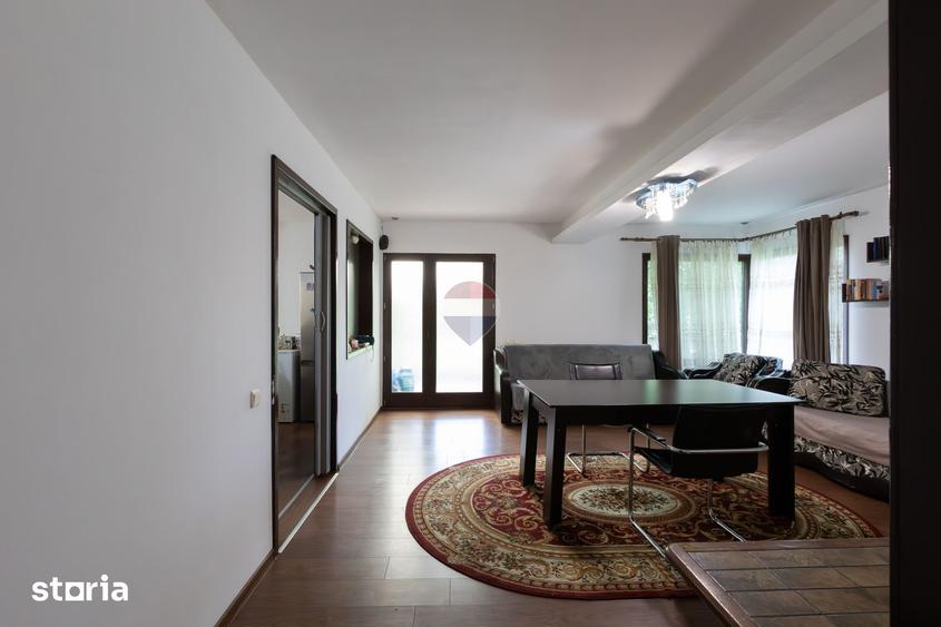 Casa P+M cu 6 camere de vanzare strada Calea Moldovei - 18