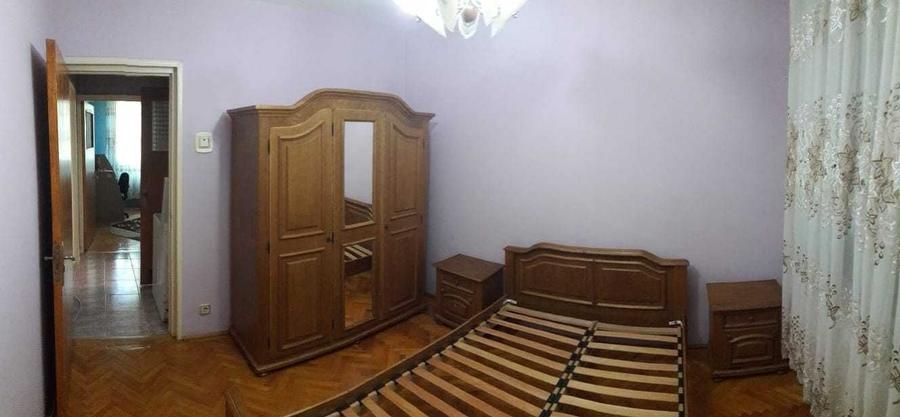 Apartament cu 3 camere în Berceni