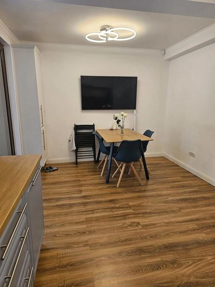 Casă cu Teren 400 Mp în Central