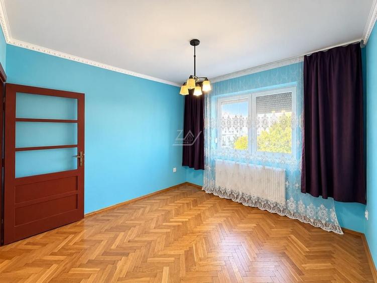 Apartament cu 4 camere decomandat în Șagului