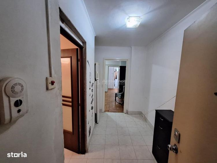 Apartament cu 3 camere în Central