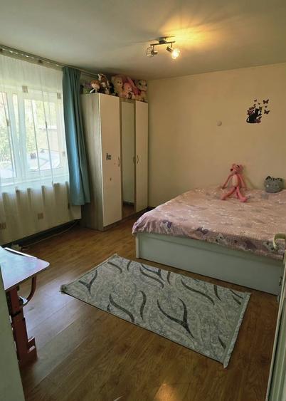 Casă cu 4 camere în Coșești