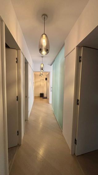 Apartament cu 3 camere decomandat în Văcăresti