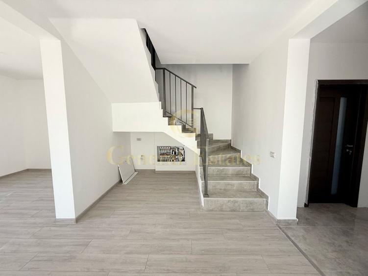 Duplex cu 4 camere cu Canalizare în Tărlungeni