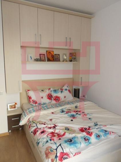 Apartament cu 2 camere semidecomandat, mobilat în Central