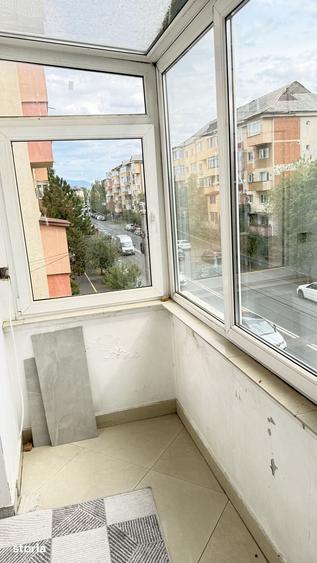 Apartament cu 4 camere în Progresul
