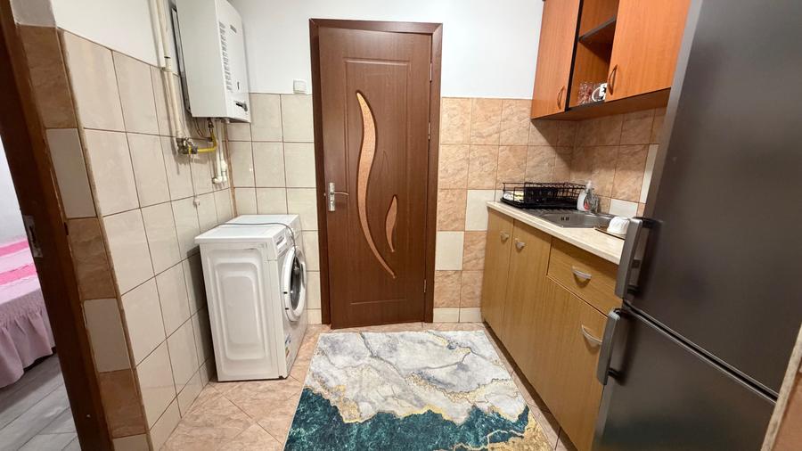 Garsonieră decomandată în Central
