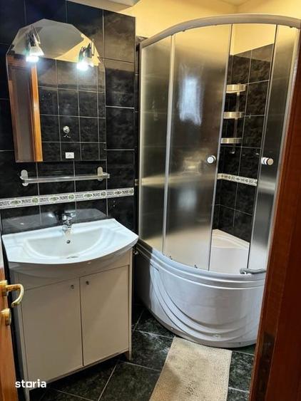 Apartament cu 3 camere în Micro 11