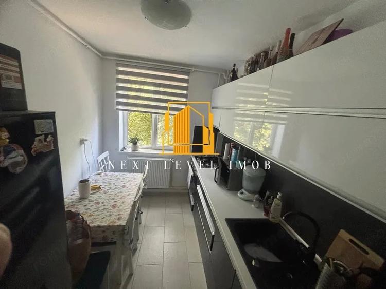 Apartament cu 2 camere semidecomandat în Craiovei