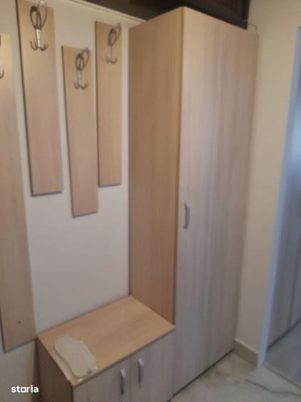 Apartament cu 3 camere în Tineretului