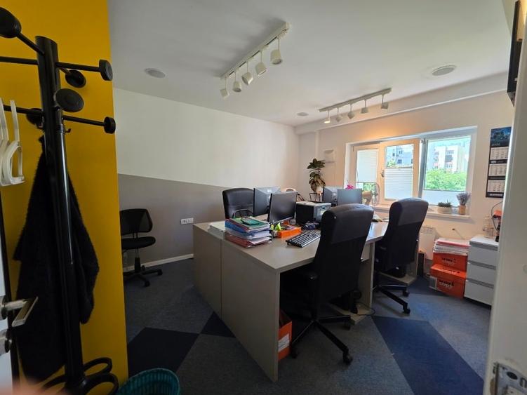 Apartament cu 3 camere decomandat, mobilat în Unirii
