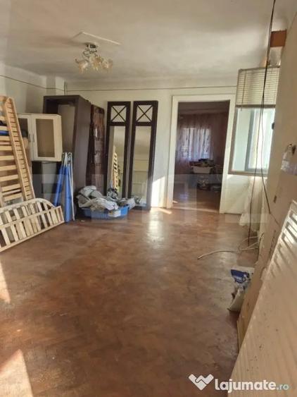 Casă cu 3 camere cu Teren 610 Mp în 7 Noiembrie