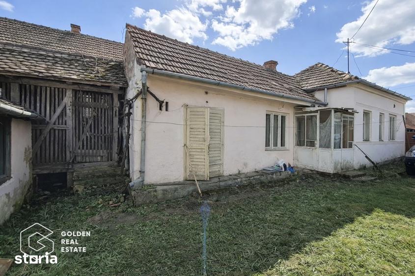 Casă cu 2 camere cu Teren 1170 Mp în Zăbrani