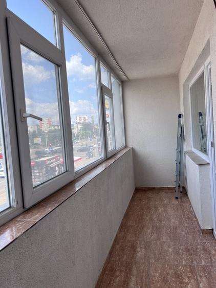 Apartament cu 2 camere decomandat în Podu Roș