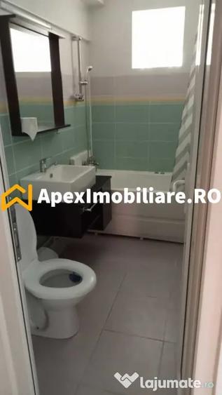 Apartament cu 3 camere decomandat în Dristor