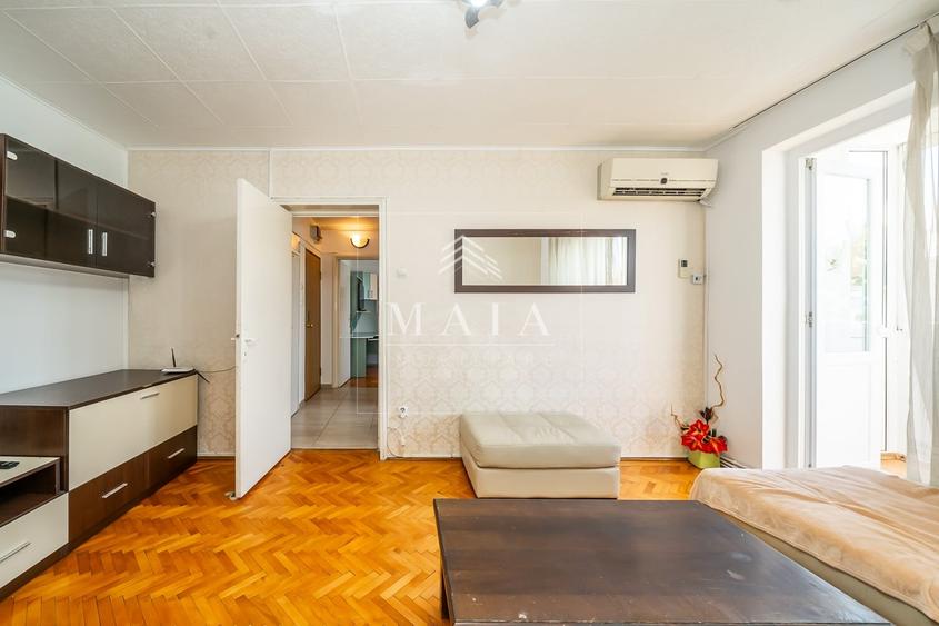 Apartament cu 3 camere decomandat, mobilat în Central
