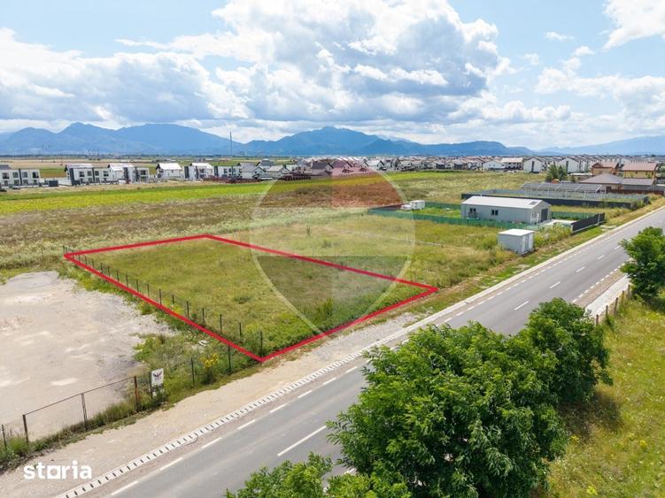 Teren de 968 mp, în Sânpetru