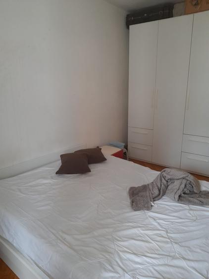 Apartament cu 3 camere semidecomandat, mobilat în Iancului