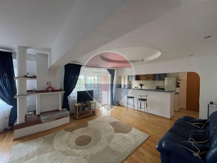 Apartament cu 3 camere decomandat, mobilat în 13 Septembrie