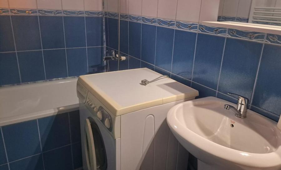 Apartament cu 2 camere semidecomandat, mobilat în Hotvon