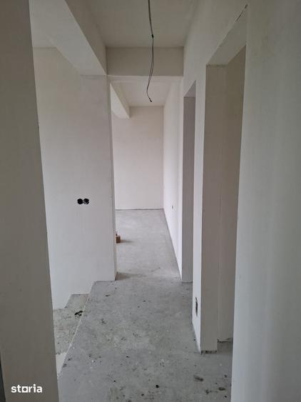 Casă cu 4 camere cu Teren 240 Mp în Central