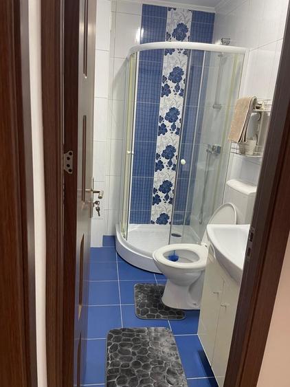 Garsonieră decomandată în Decebal