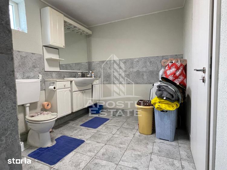 Casă cu 6 camere cu Teren 863 Mp în Cărpiniș