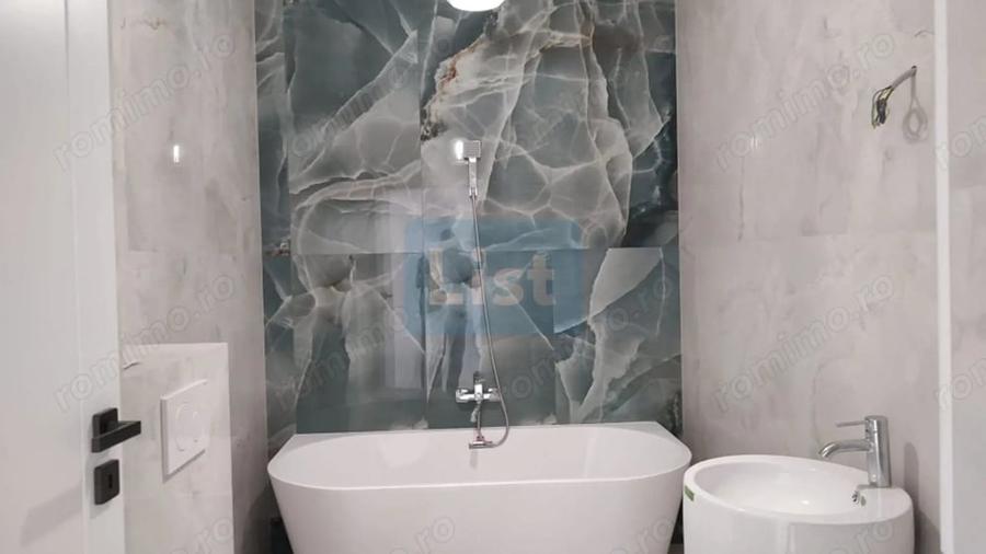 Apartament cu 5 camere decomandat în Nufărul