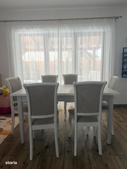Casă cu 4 camere în Purcăreni