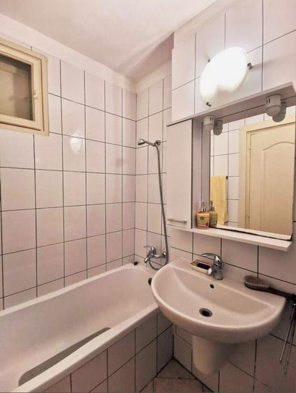 Apartament cu 2 camere, mobilat în Basarabia