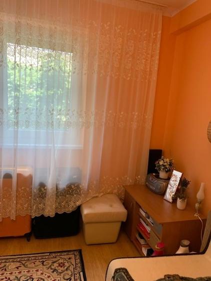 Garsonieră decomandată, mobilată în Grădiște
