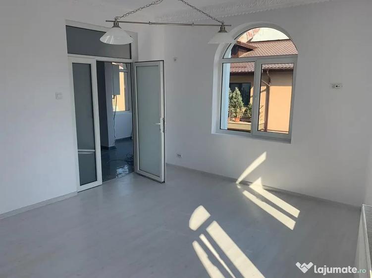 Casa cu destinatie comerciala 335 mp - 14