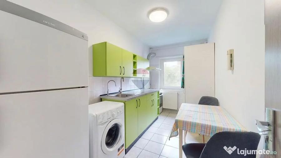 Apartament cu 2 camere decomandat în Răcădău