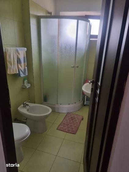 Casă cu 4 camere cu Teren 500 Mp în Central