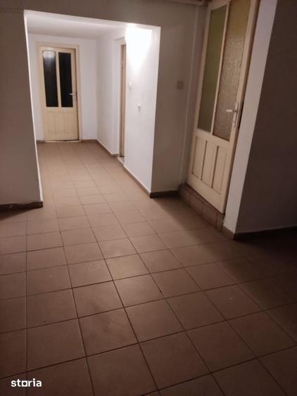 Casă cu 2 camere cu Teren 50 Mp în Andrei Mureșanu